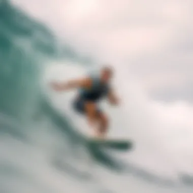 Performance of the Dakine Harness in Action Surfer enjoying a wave while wearing a Dakine harness, emphasizing performance